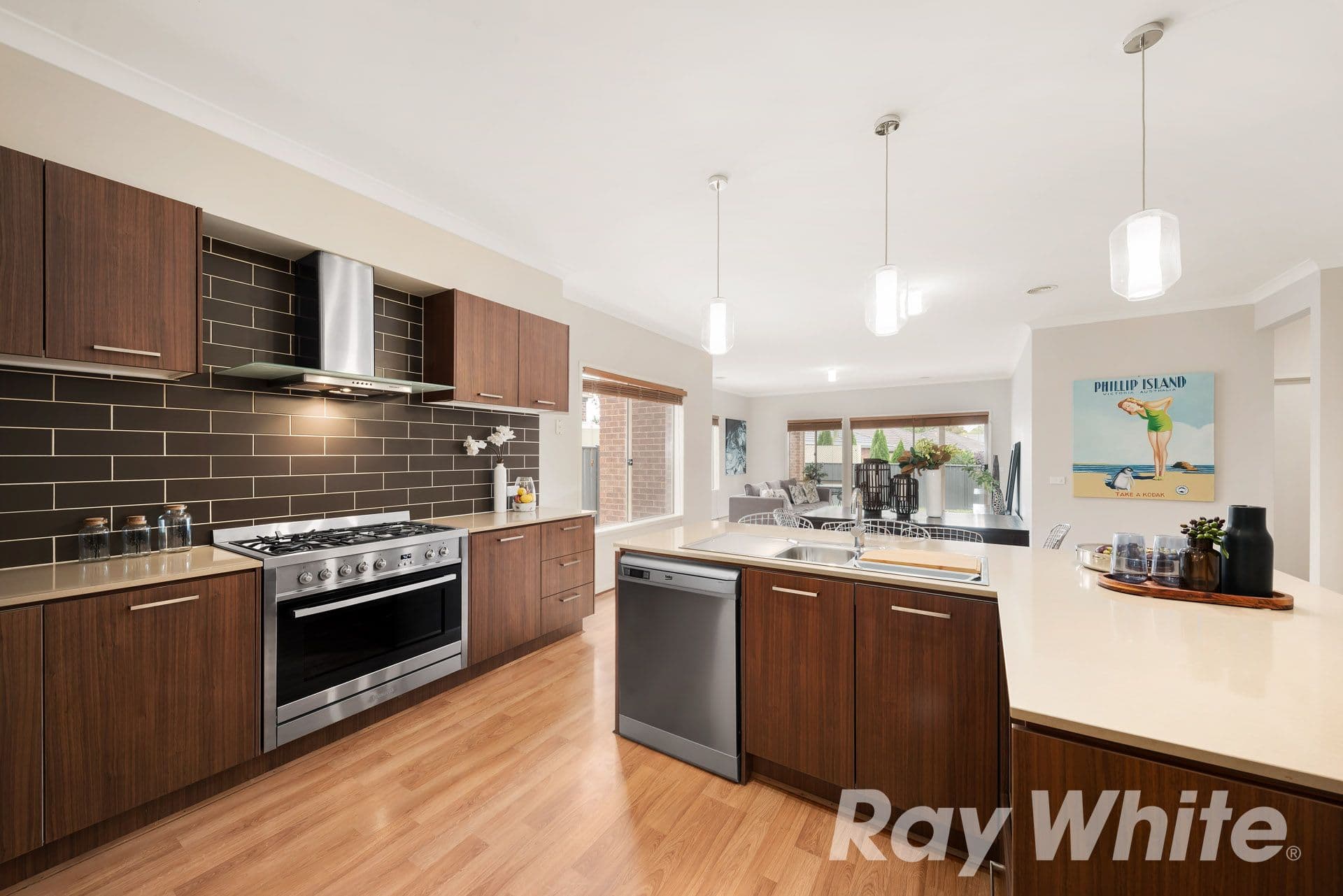 4 PITTAWAY Street, Mernda VIC 3754, Mernda - Thumbnail 2