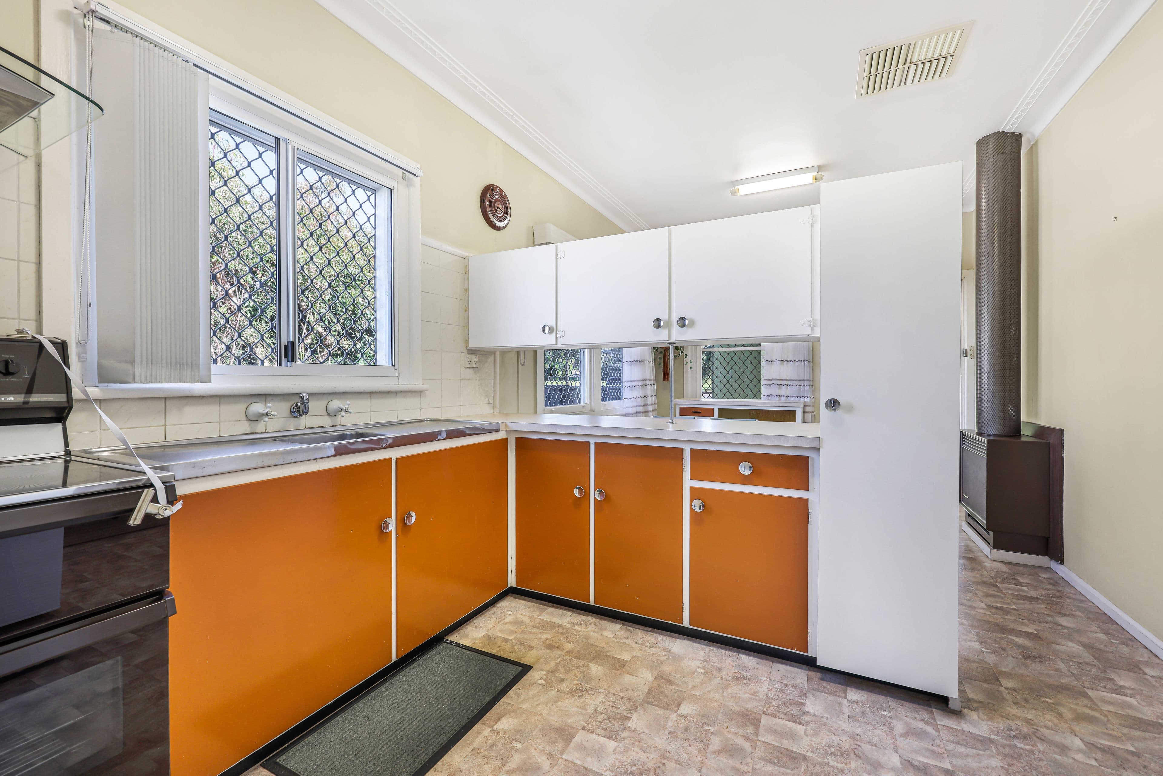 2 Central Avenue, Tamworth NSW 2340, South Tamworth - Thumbnail 3