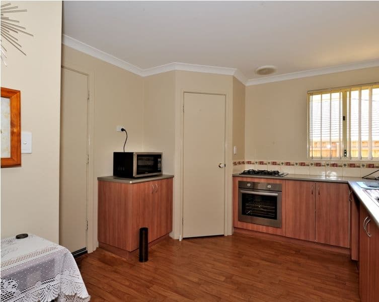 21 Evesham Drive, ELLENBROOK WA 6069, Ellenbrook - Thumbnail 5
