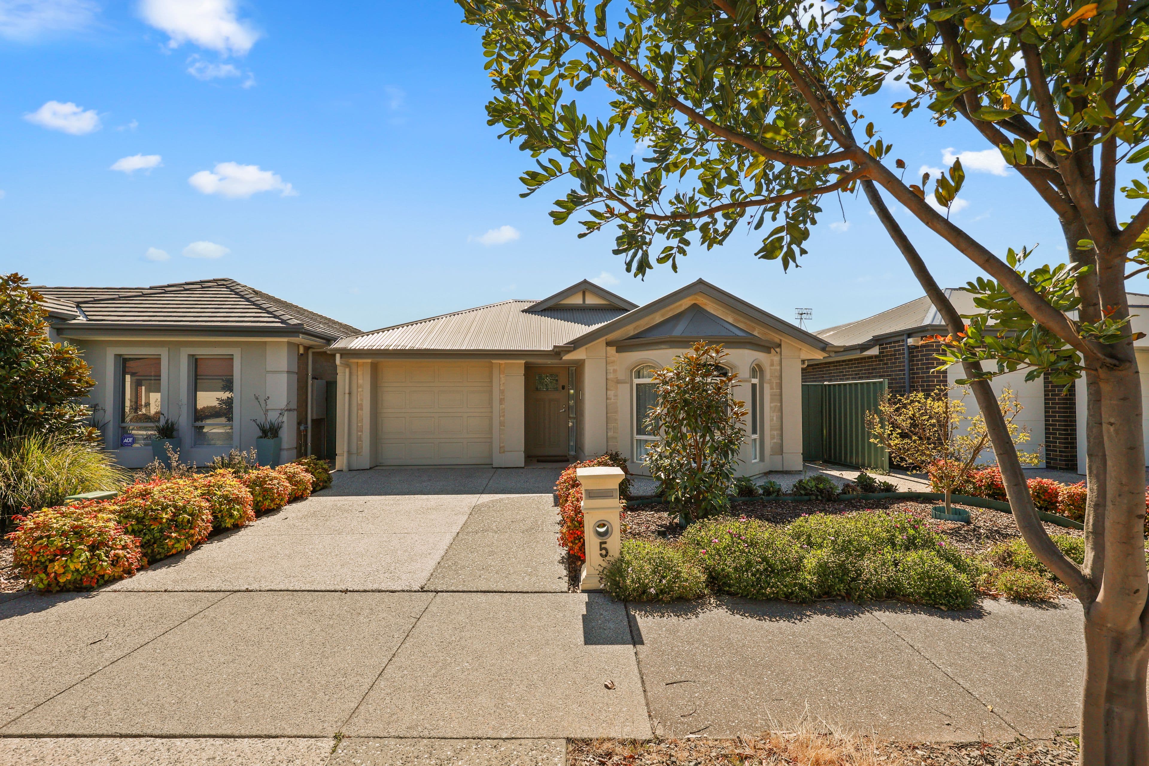 5 Rosella Street, Encounter Bay SA 5211, Encounter Bay - Image 1