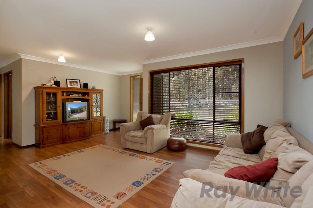 54 Fourth Street, SEAHAMPTON NSW 2286, Seahampton - Thumbnail 5
