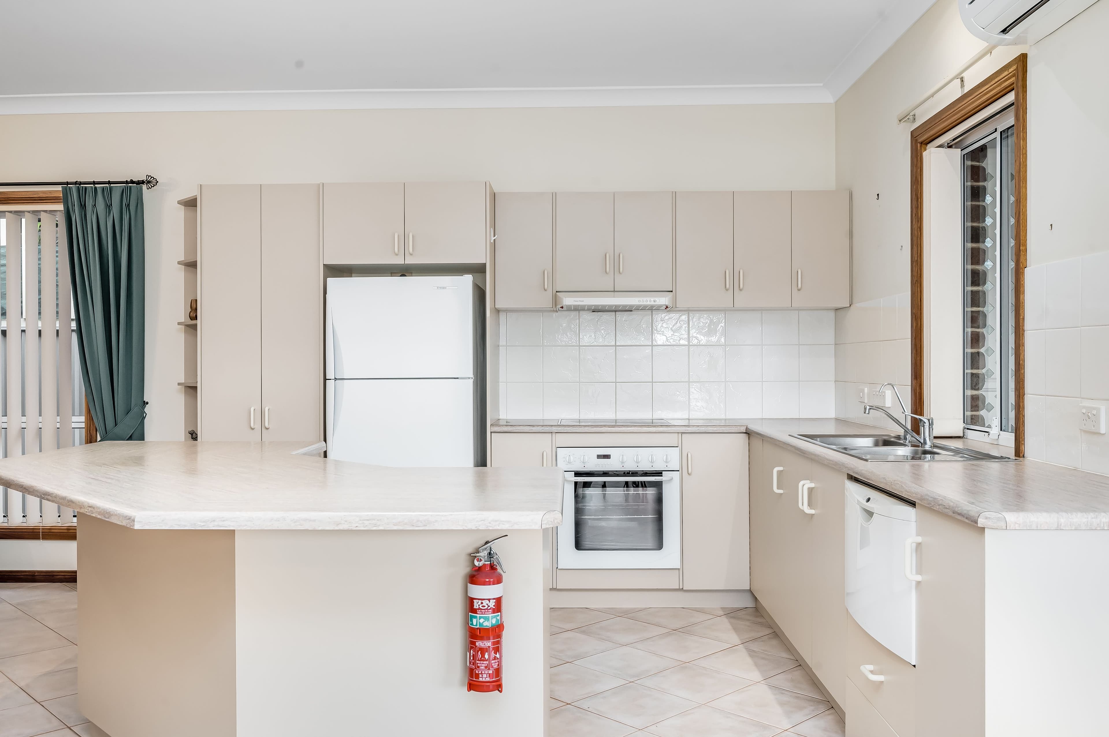 50 Matthew Flinders Drive, Encounter Bay SA 5211, Encounter Bay - Thumbnail 7