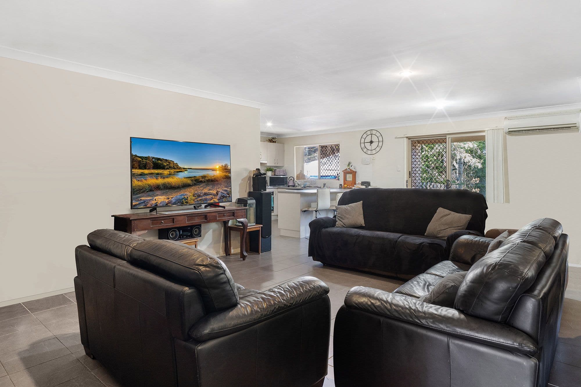 35 Chanel Court, Wulkuraka QLD 4305, Wulkuraka - Thumbnail 2