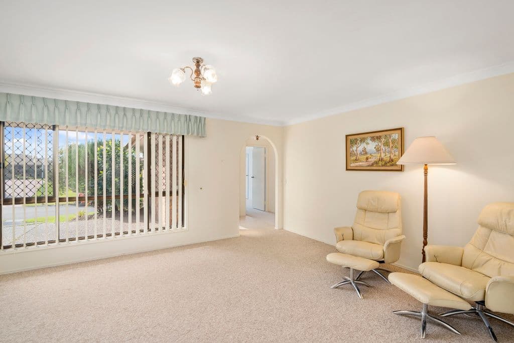 10 Honeywood Court, Burleigh Waters QLD 4220, Burleigh Waters - Thumbnail 4