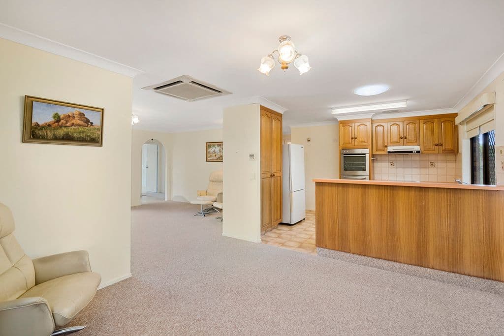 10 Honeywood Court, Burleigh Waters QLD 4220, Burleigh Waters - Thumbnail 5