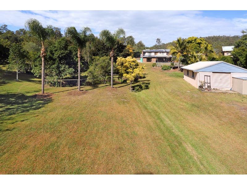 5 Meredith Court, BUNYA QLD 4055, Bunya - Thumbnail 2
