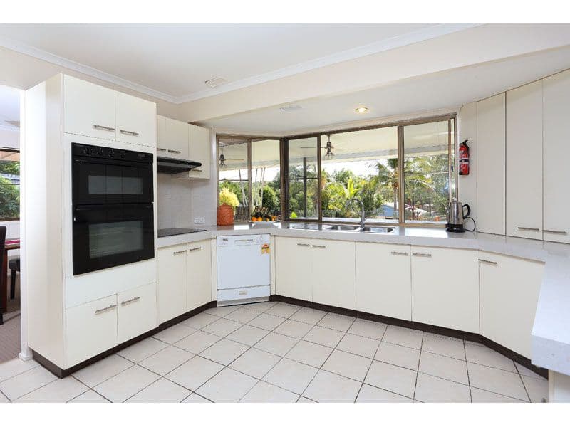 5 Meredith Court, BUNYA QLD 4055, Bunya - Thumbnail 8