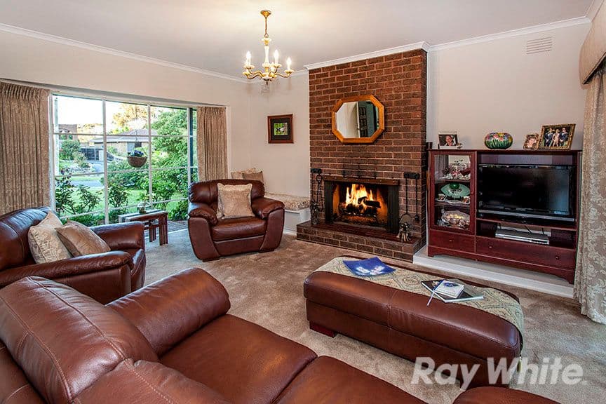 16 Baranbali Drive, Vermont South VIC 3133, Vermont South - Thumbnail 2