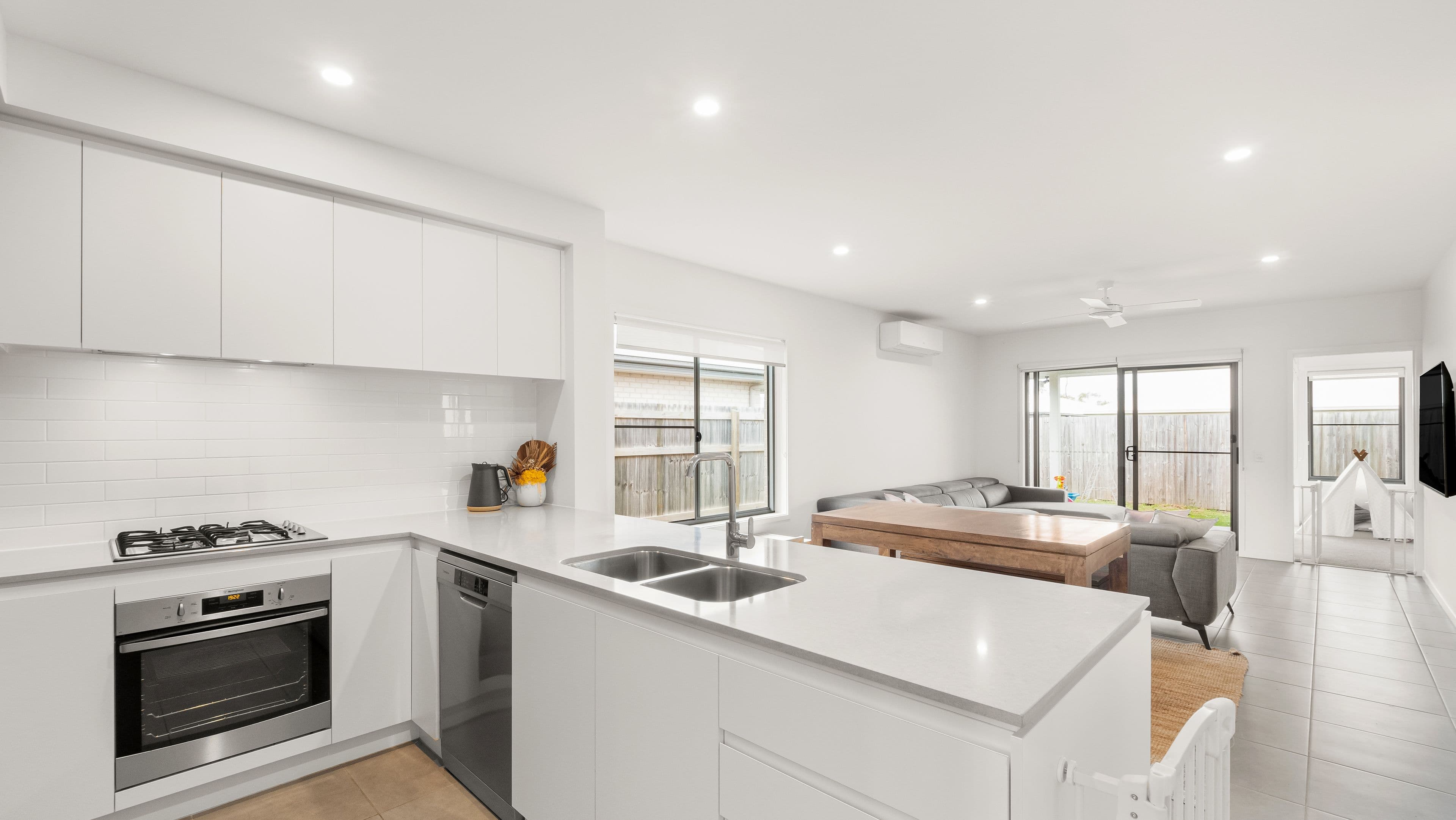 14 Cavendish Street, Strathpine QLD 4500, Strathpine - Thumbnail 4