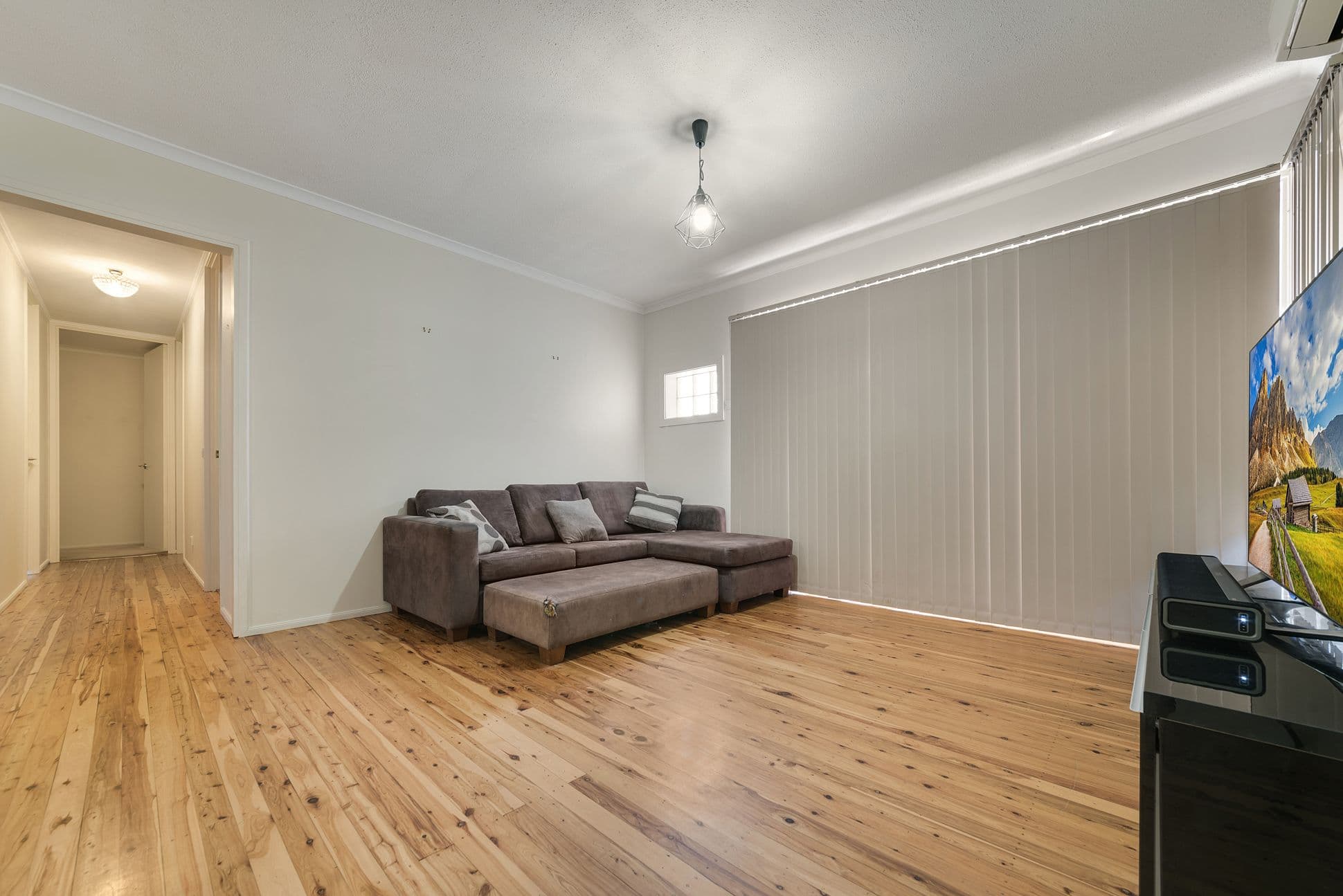 58 Greenoaks Avenue, Bradbury - Thumbnail 5