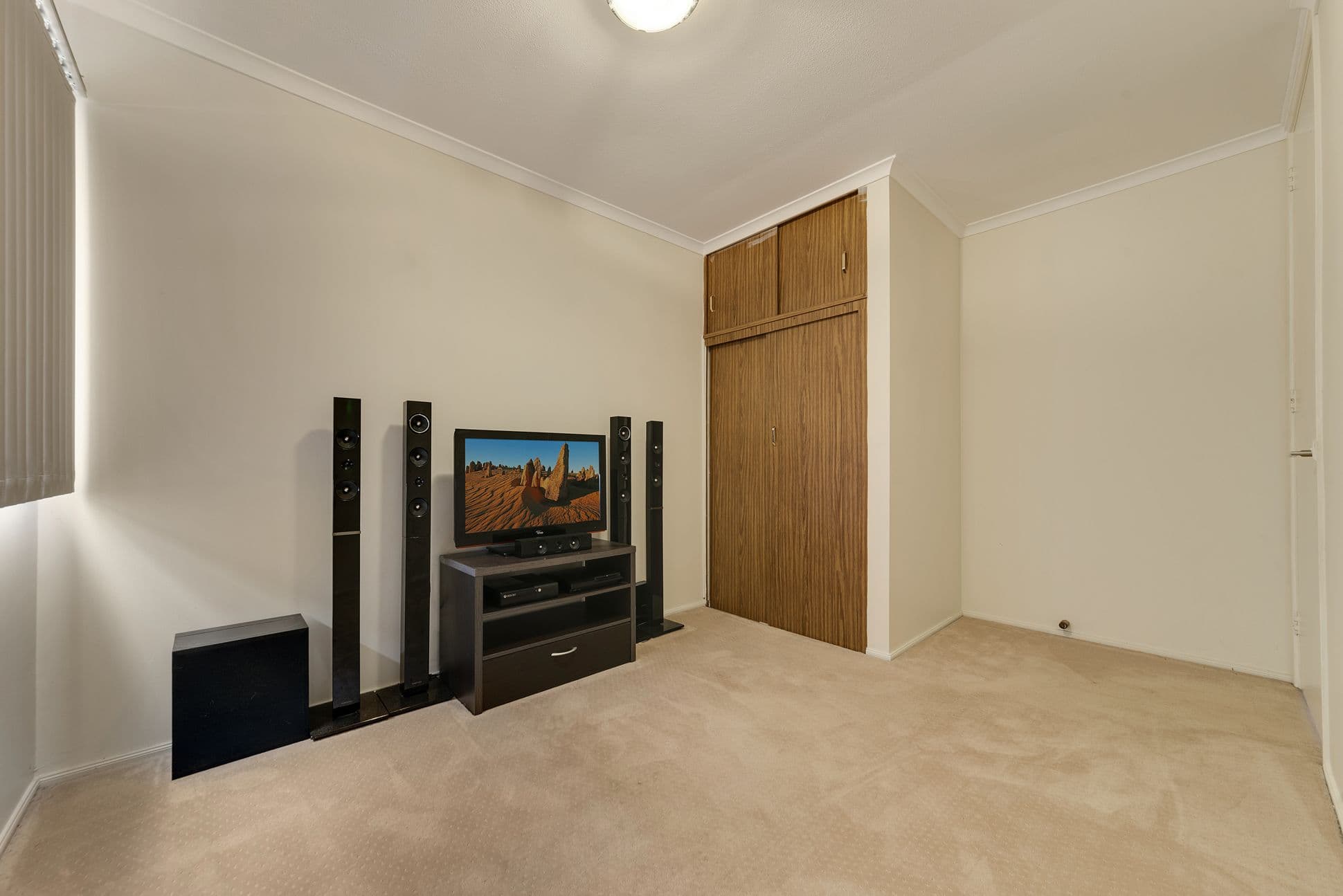 58 Greenoaks Avenue, Bradbury - Thumbnail 6