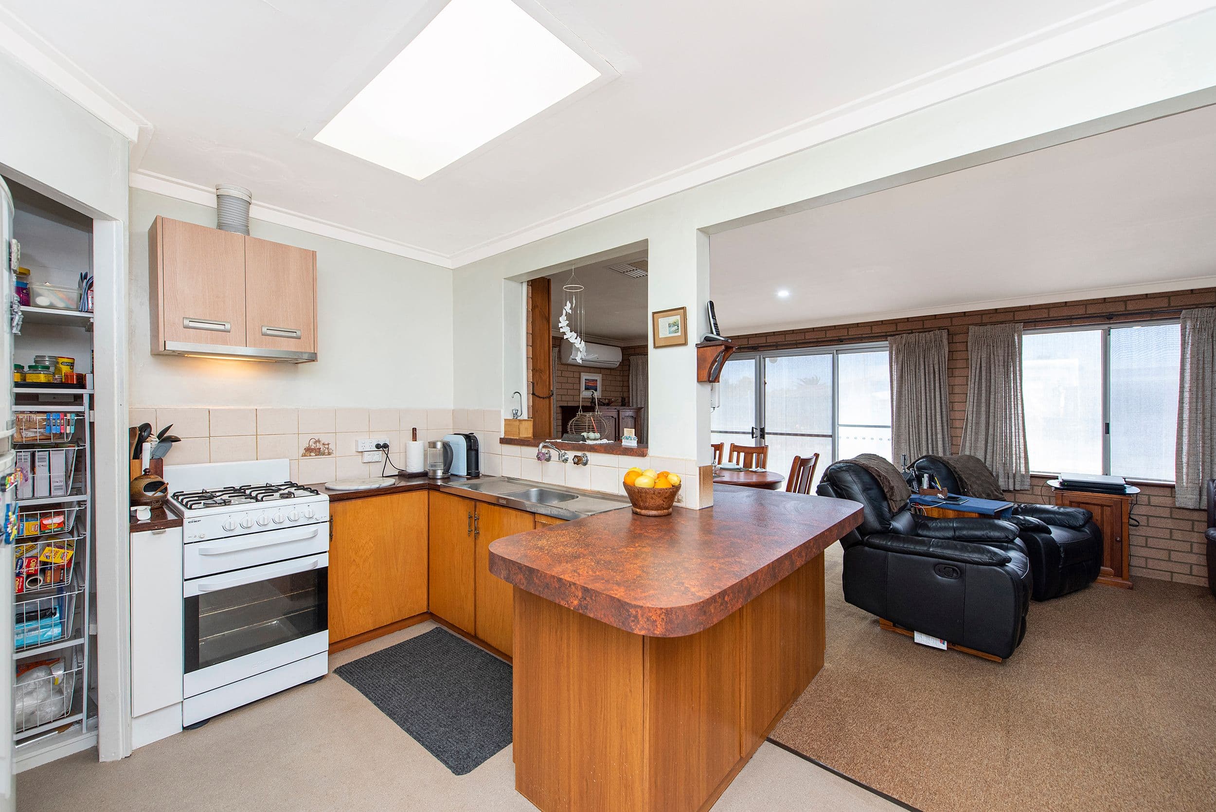 29 Seahaven Street, Safety Bay WA 6169, Safety Bay - Thumbnail 5