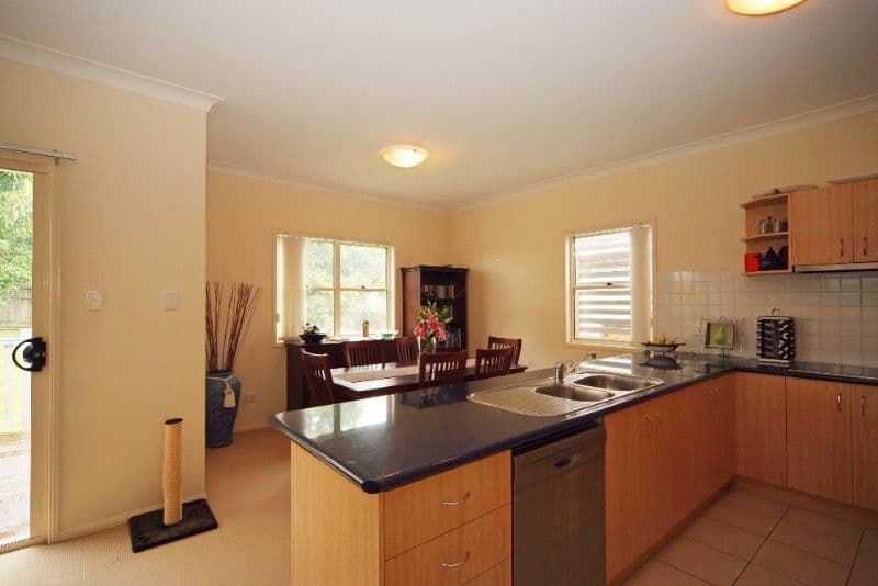 380 Bennetts Road, NORMAN PARK QLD 4170, Norman Park - Thumbnail 3