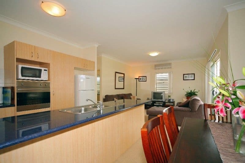 380 Bennetts Road, NORMAN PARK QLD 4170, Norman Park - Thumbnail 4