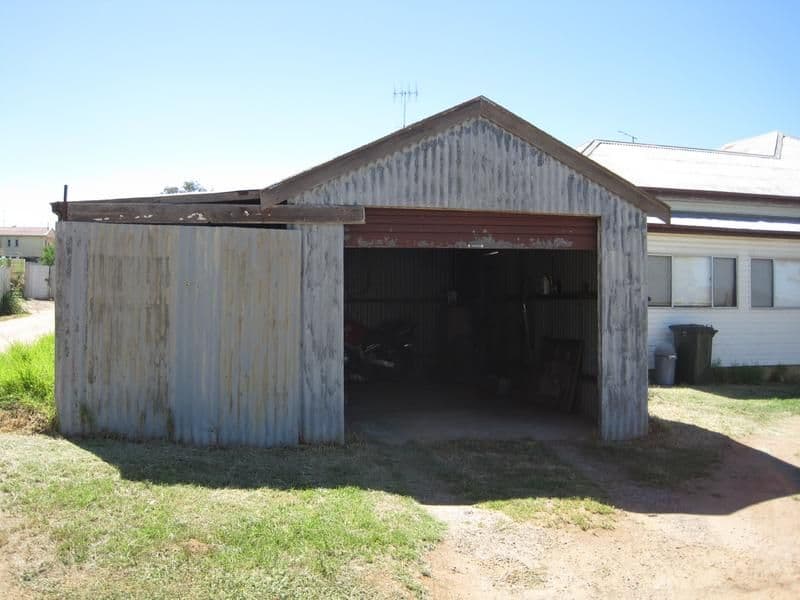 14 Russell Street, YOUNG NSW 2594, Young - Thumbnail 3
