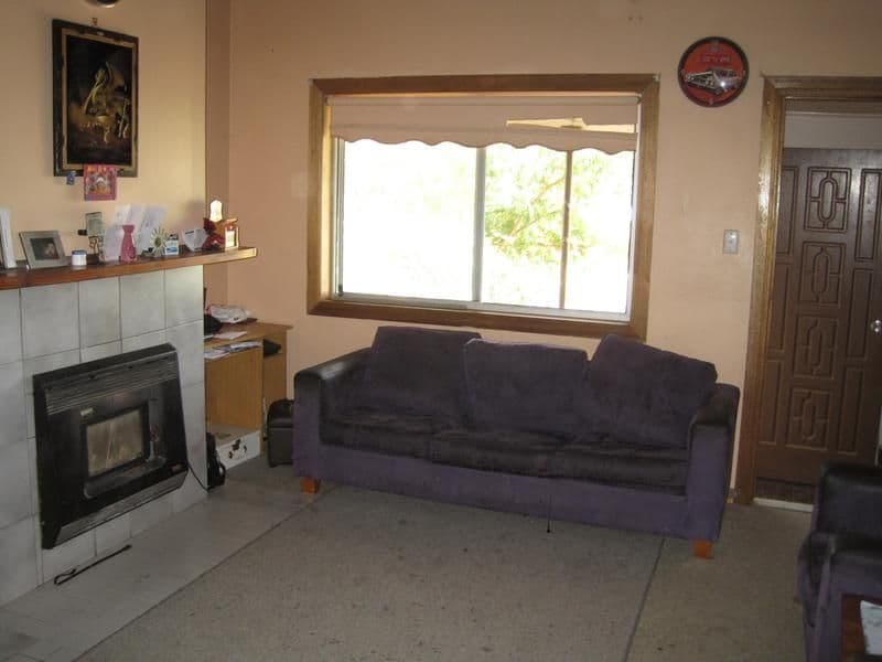 14 Russell Street, YOUNG NSW 2594, Young - Thumbnail 4