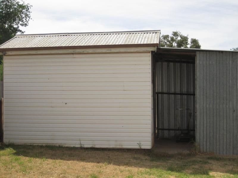 14 Russell Street, YOUNG NSW 2594, Young - Thumbnail 6