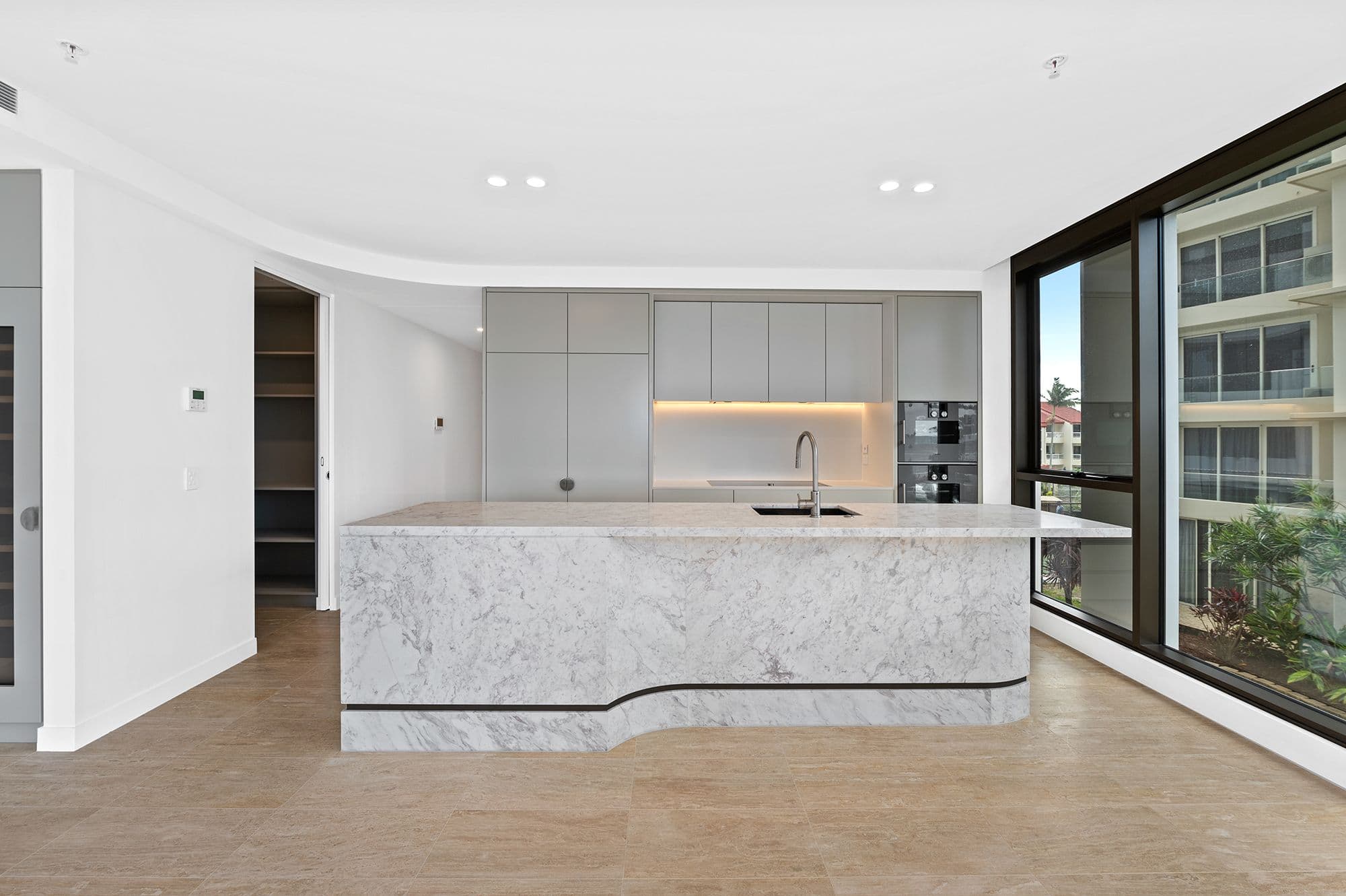 112 The Esplanade, Burleigh Heads QLD 4220, Burleigh Heads - Thumbnail 4