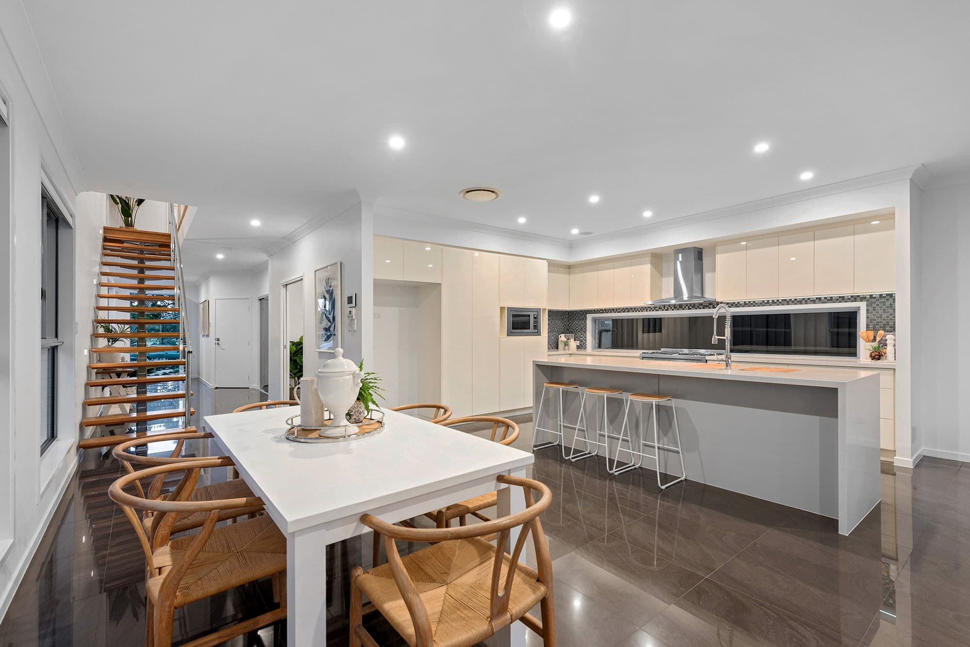 6 Kelly Road, Virginia QLD 4014, Virginia - Thumbnail 5