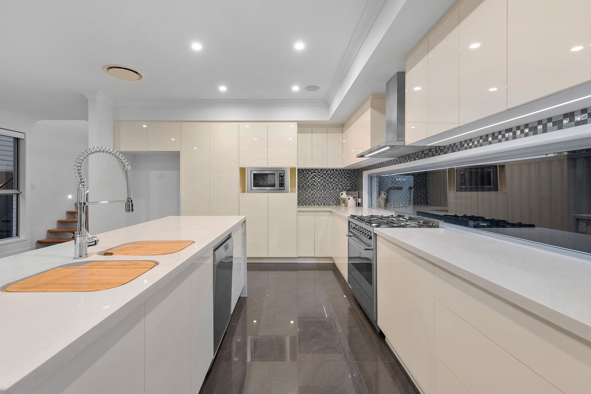 6 Kelly Road, Virginia QLD 4014, Virginia - Thumbnail 6