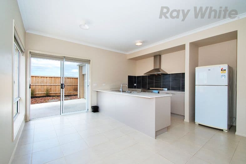 11 Red Box Street, COBURG NORTH VIC 3058, Coburg North - Thumbnail 4