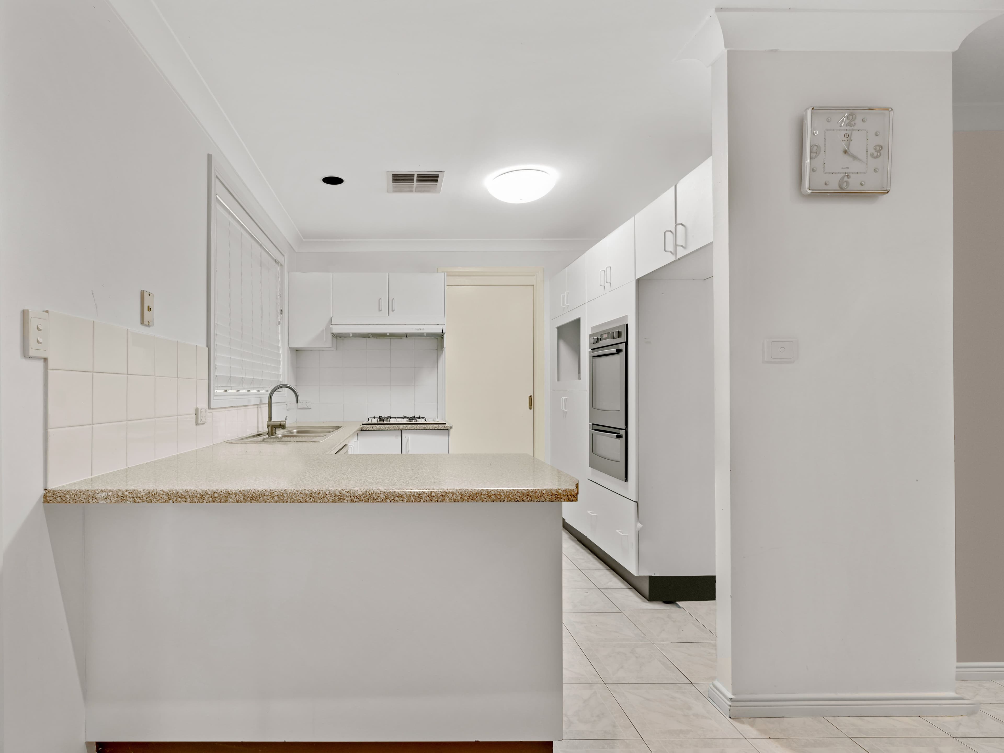8 Stein Place, Glenmore Park NSW 2745, Glenmore Park - Thumbnail 4