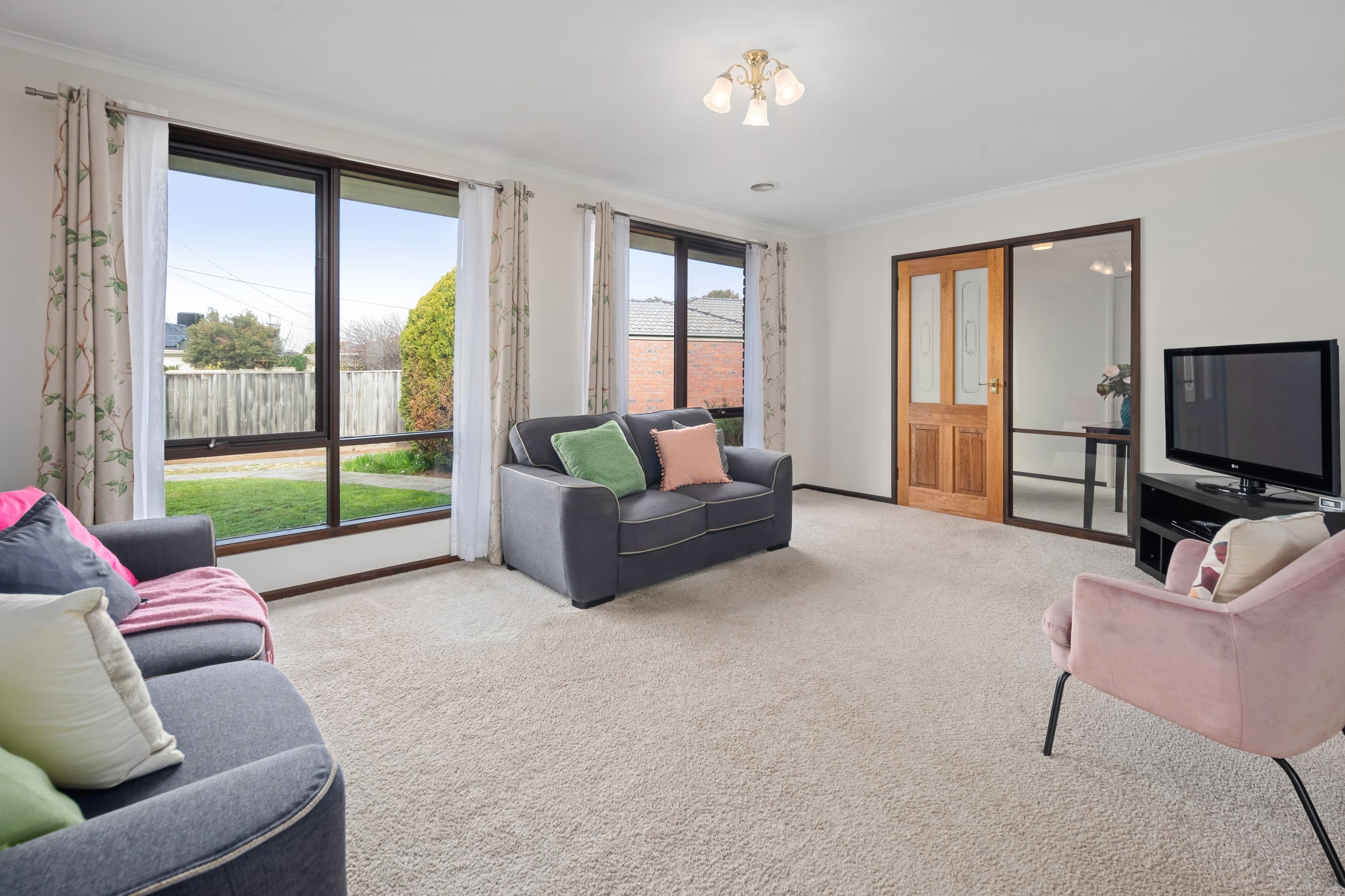 8 Cooma Court, Lalor VIC 3075, Lalor - Thumbnail 5