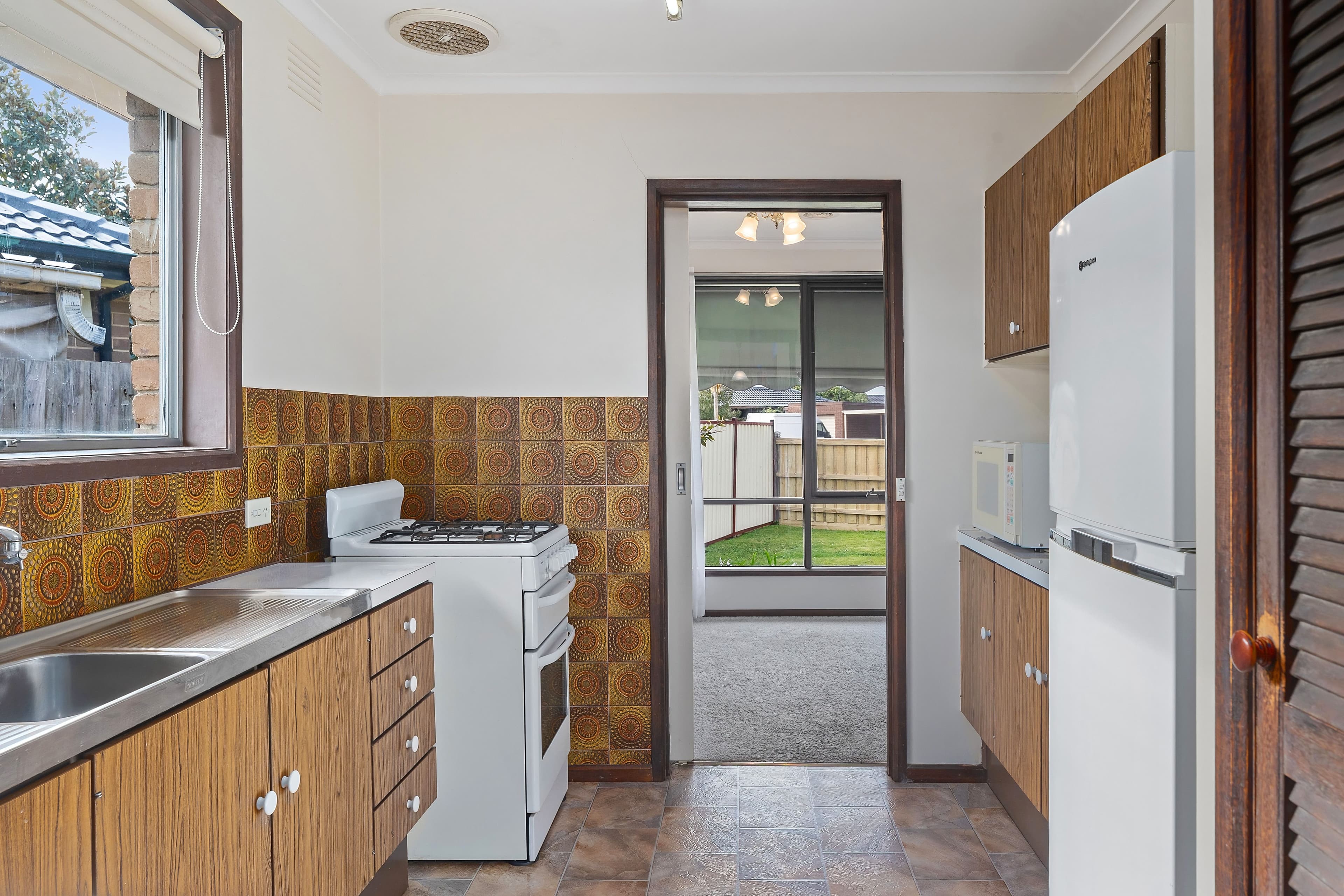 8 Cooma Court, Lalor VIC 3075, Lalor - Thumbnail 8
