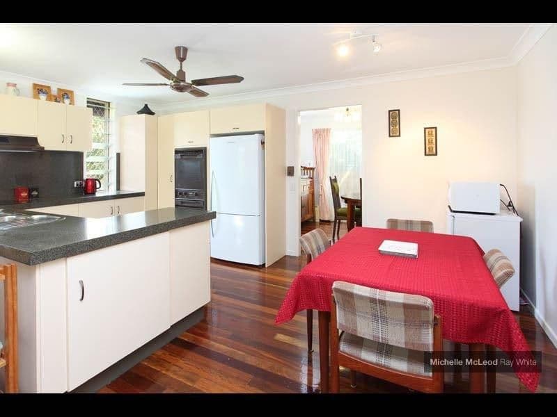 34 Morningview Street, CHAPEL HILL QLD 4069, Chapel Hill - Thumbnail 7