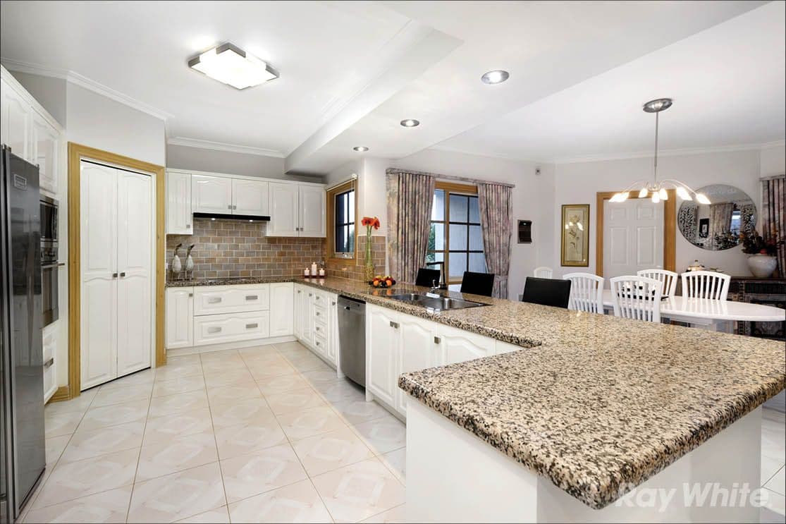 4 Iris Close, Mulgrave VIC 3170, Mulgrave - Thumbnail 5