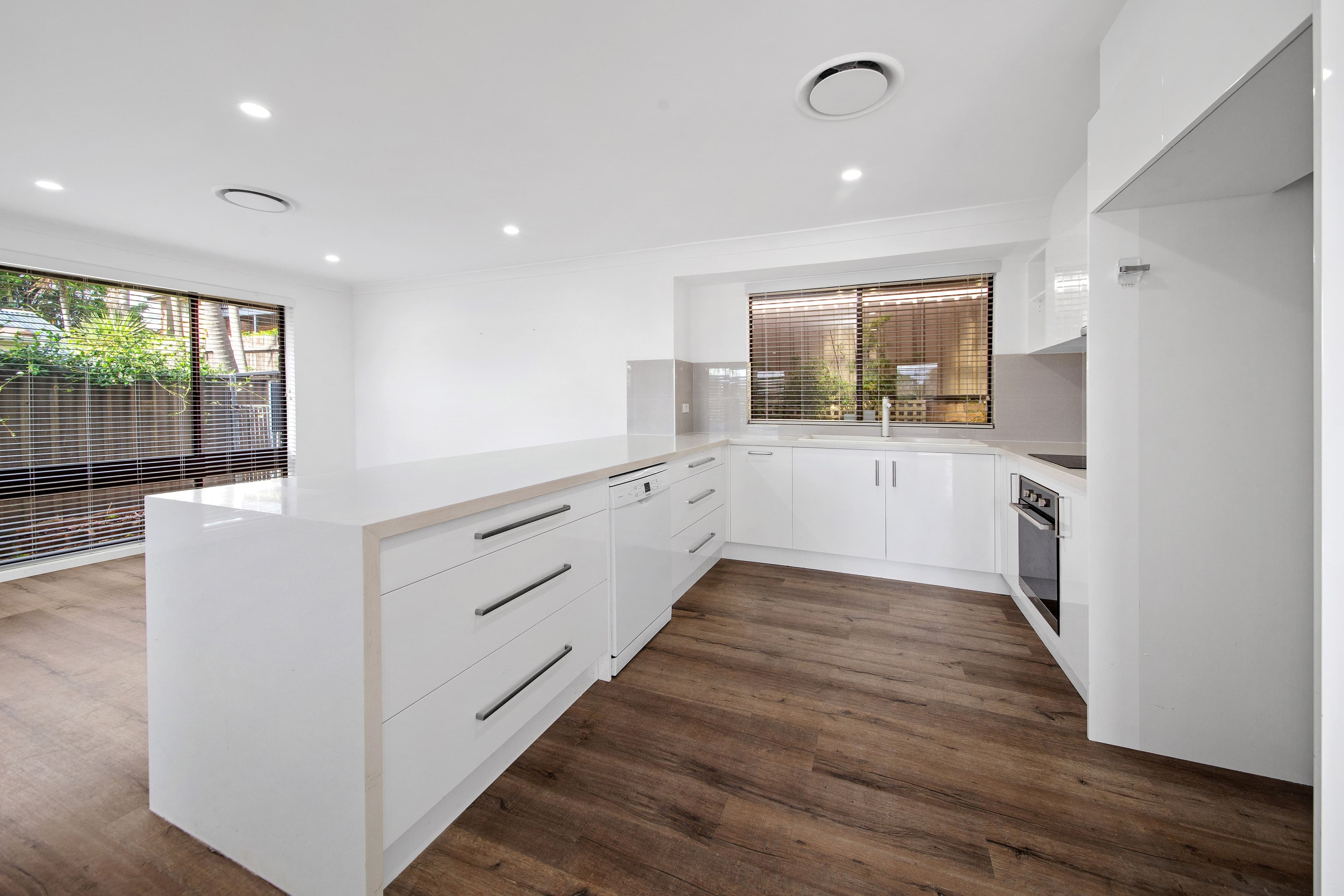 6 McCabe Place, Menai NSW 2234, Menai - Thumbnail 2