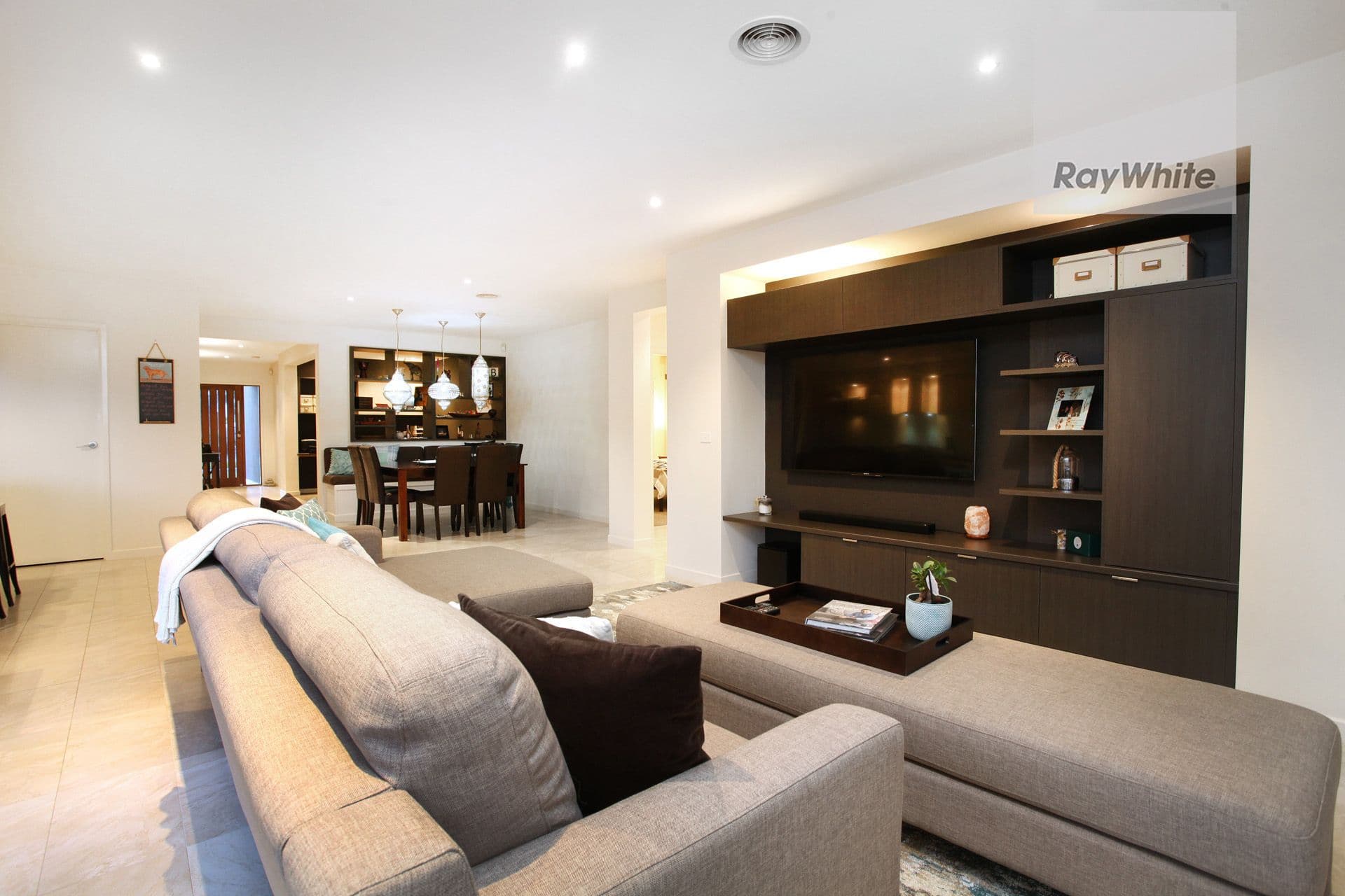 26 Mantua Drive, Greenvale VIC 3059, Greenvale - Thumbnail 4