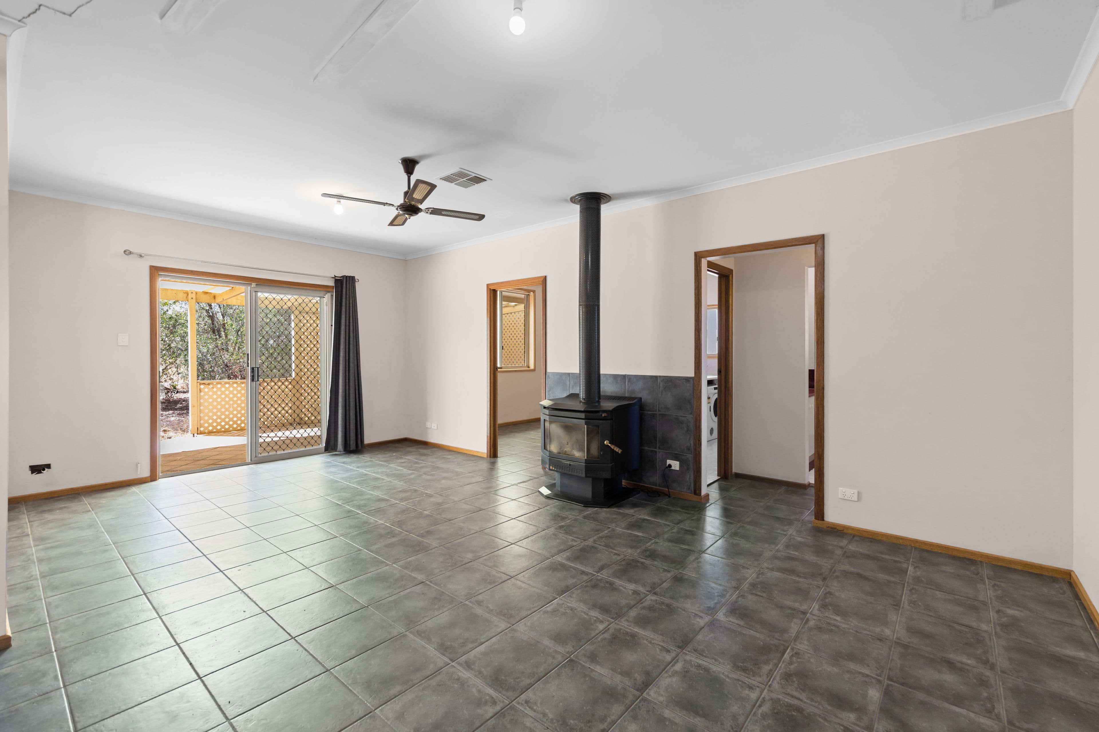 24 Horseshoe Drive, Roseworthy SA 5371, Roseworthy - Thumbnail 4