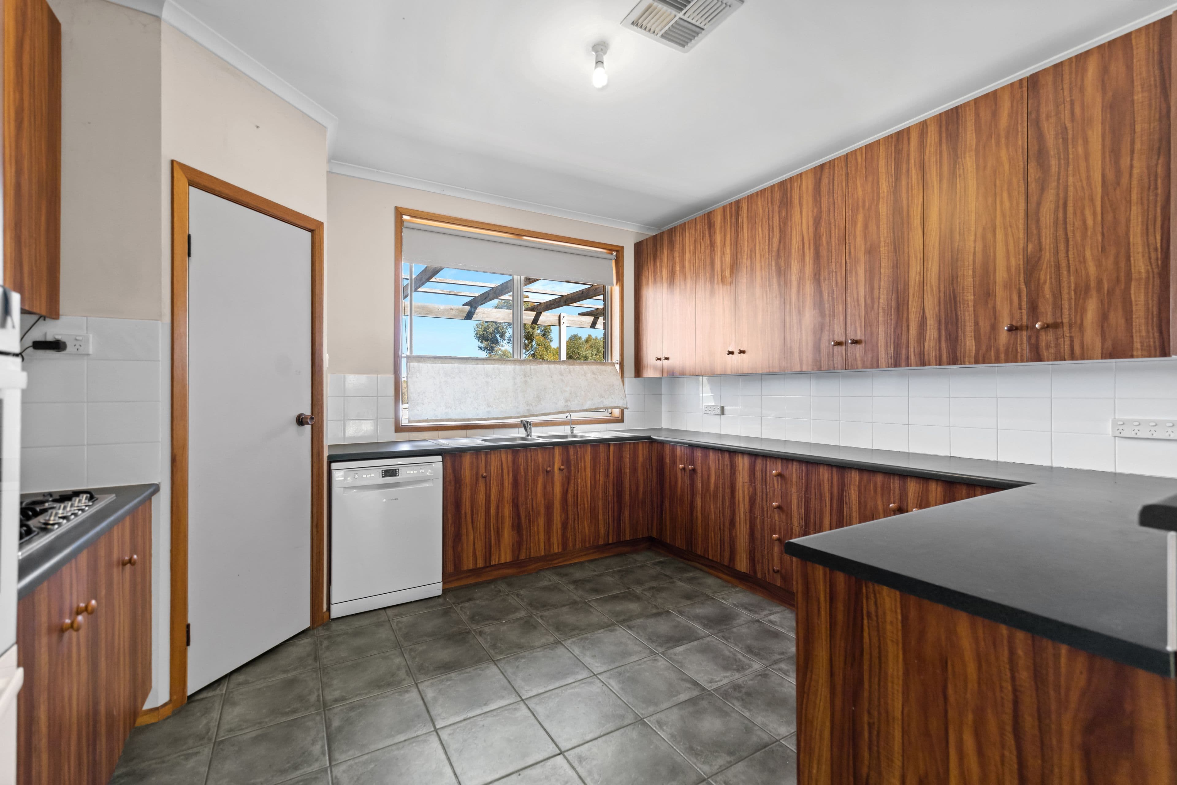 24 Horseshoe Drive, Roseworthy SA 5371, Roseworthy - Thumbnail 6