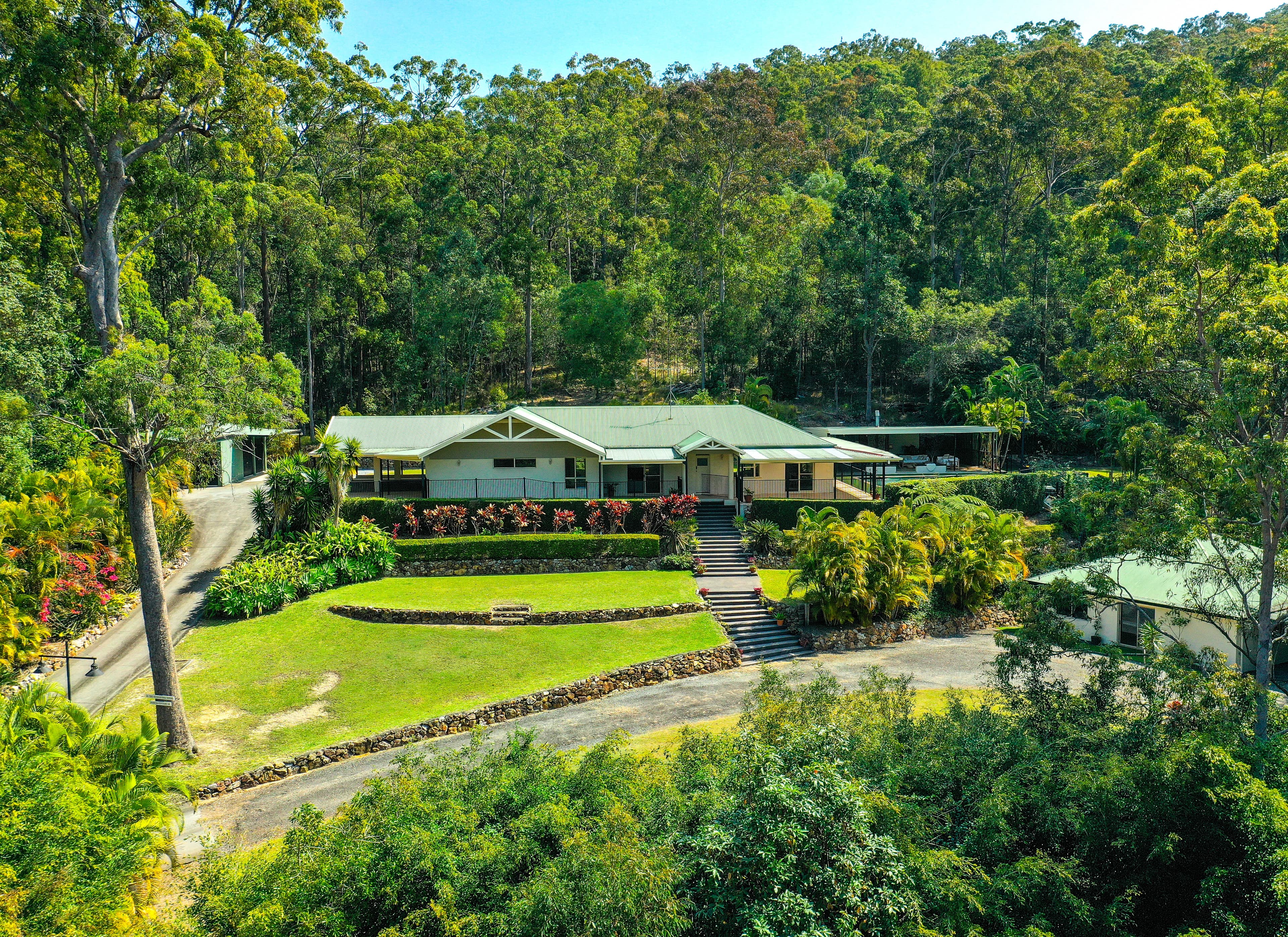 10 Silverthorn Way, Botanic Ridge - Thumbnail 3