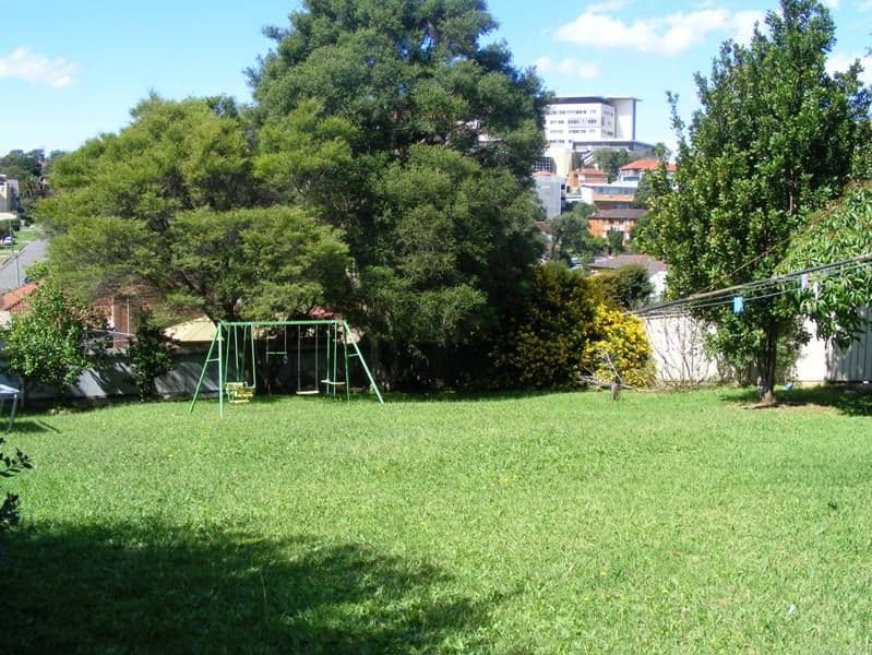 27 Hillcrest Street, WOLLONGONG NSW 2500, Wollongong - Thumbnail 2