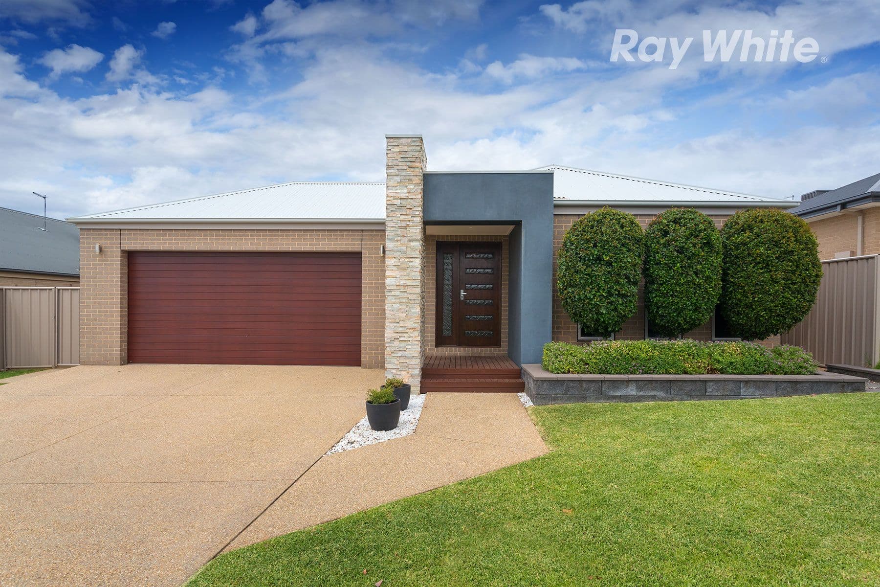 15 Lawson Circuit, Lavington - Image 1