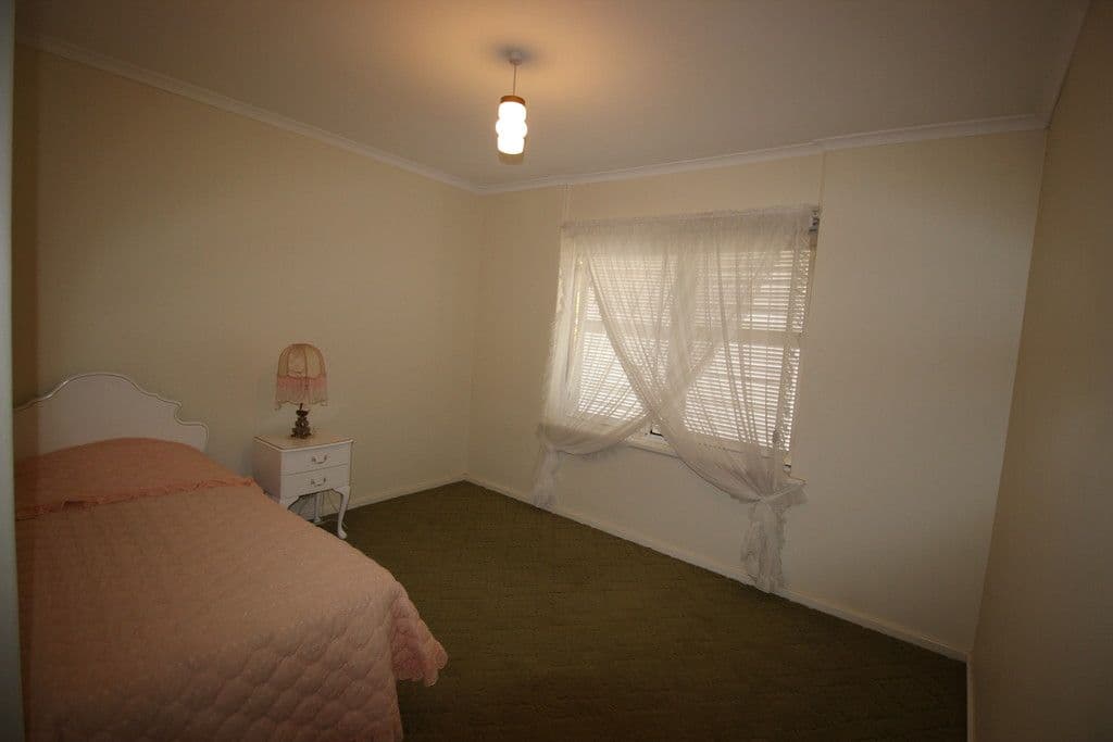 30 Lawrie Terrace, Waikerie SA 5330, Waikerie - Thumbnail 7