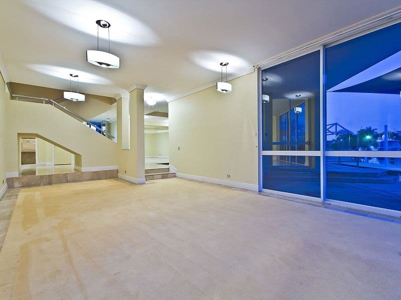 11 Seahaven Court, RABY BAY QLD 4163, Raby Bay - Thumbnail 5