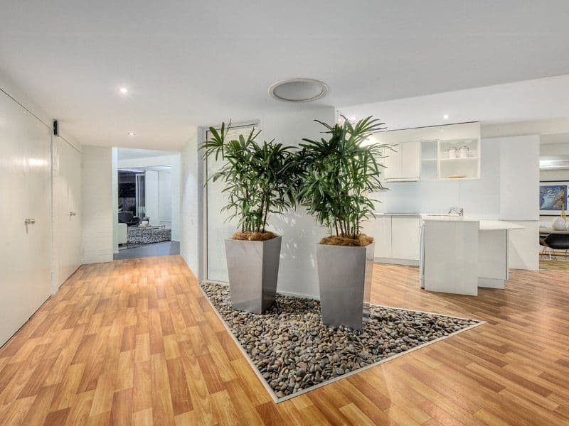 30 Russell Avenue, NORMAN PARK QLD 4170, Norman Park - Thumbnail 5