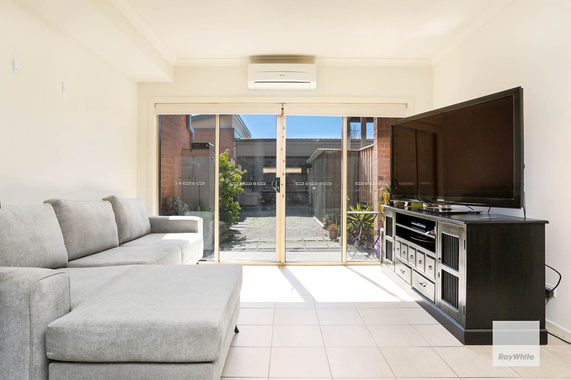 83 Inverell Parkway, Tarneit VIC 3029, Tarneit - Thumbnail 2