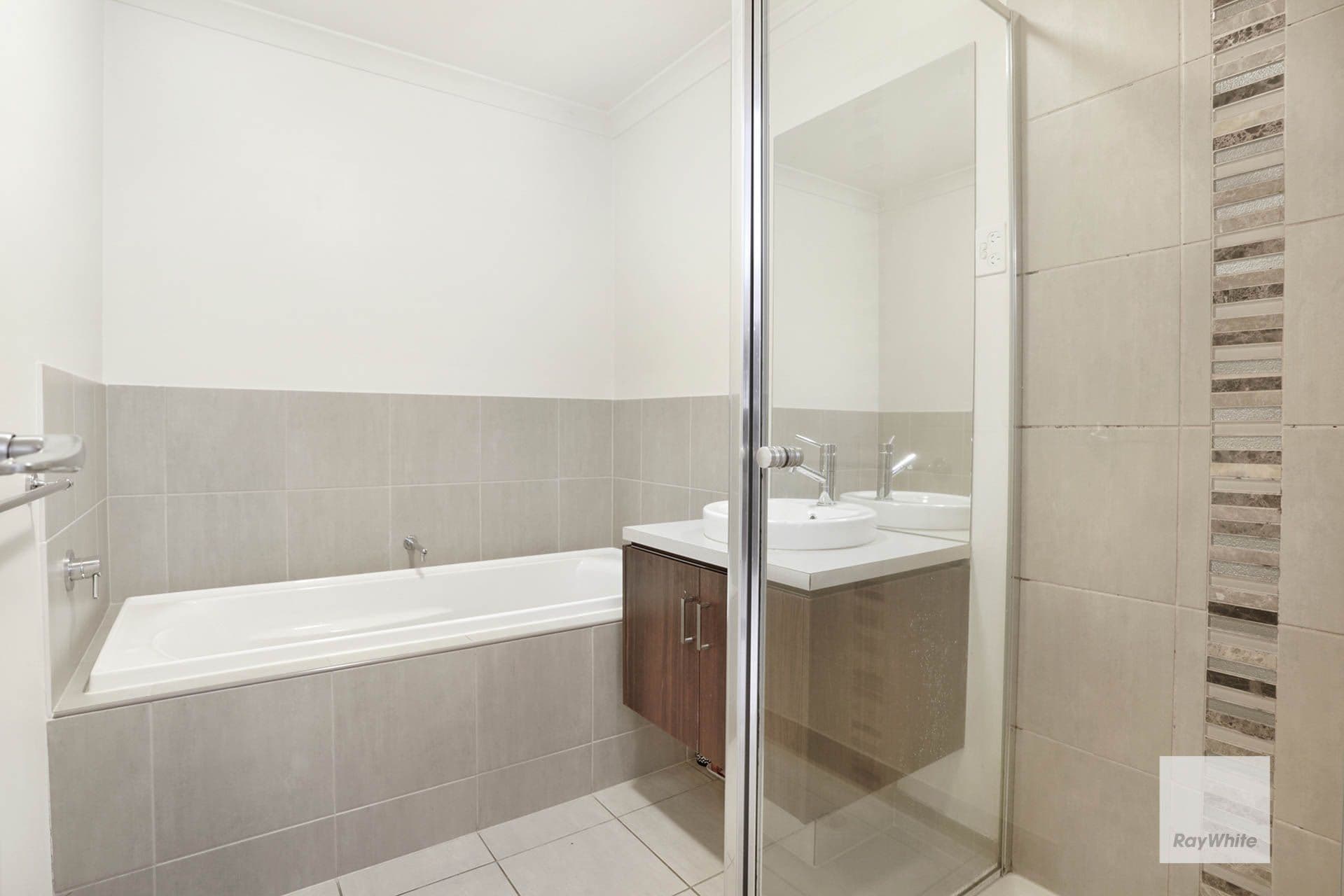 83 Inverell Parkway, Tarneit VIC 3029, Tarneit - Thumbnail 4