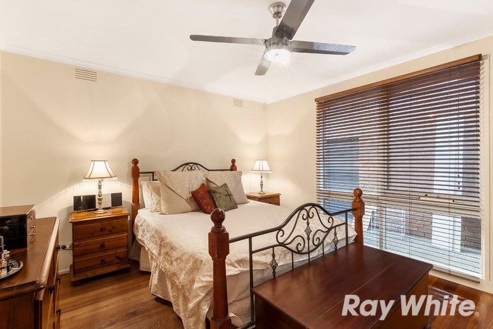 6 Bernborough Place, Mill Park VIC 3082, Mill Park - Thumbnail 5