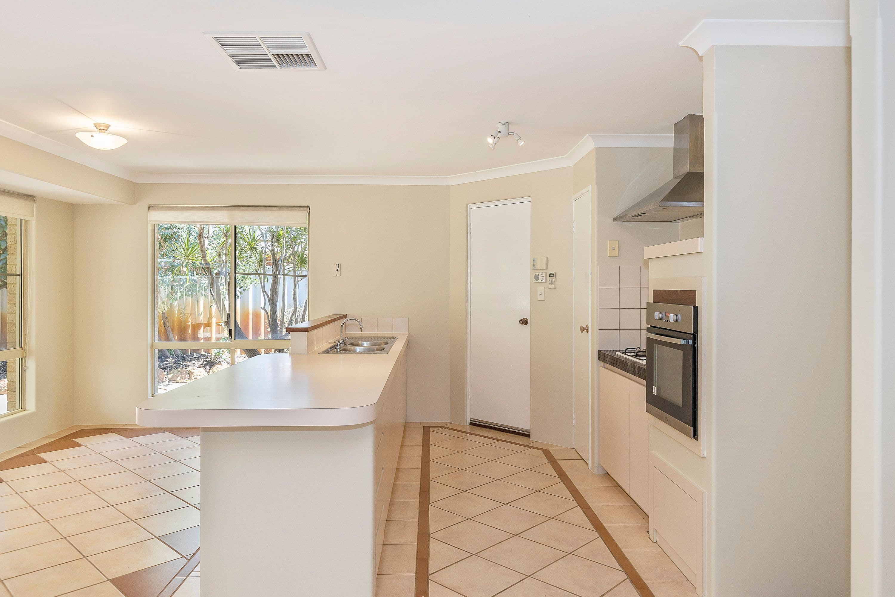179 Hamelin Drive, Ballajura WA 6066, Ballajura - Thumbnail 7