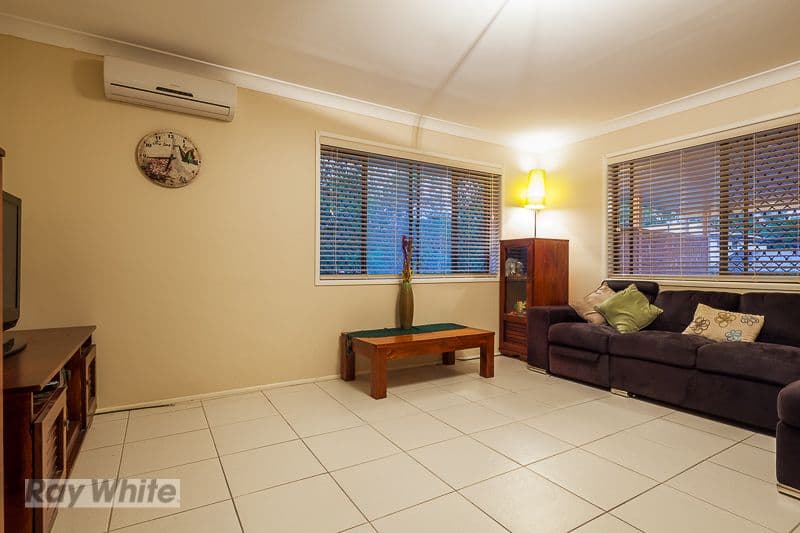 6 Watsonia Street, REDLAND BAY QLD 4165, Redland Bay - Thumbnail 4