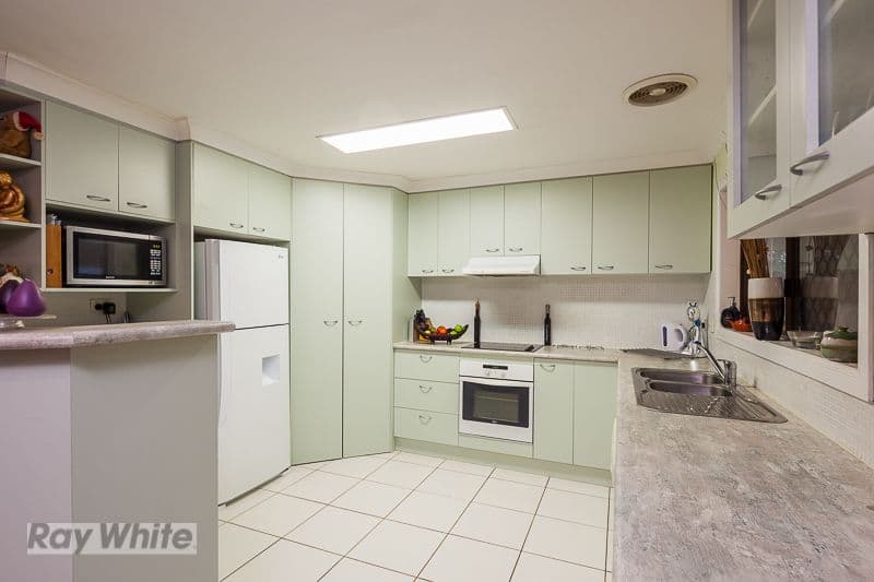 6 Watsonia Street, REDLAND BAY QLD 4165, Redland Bay - Thumbnail 5