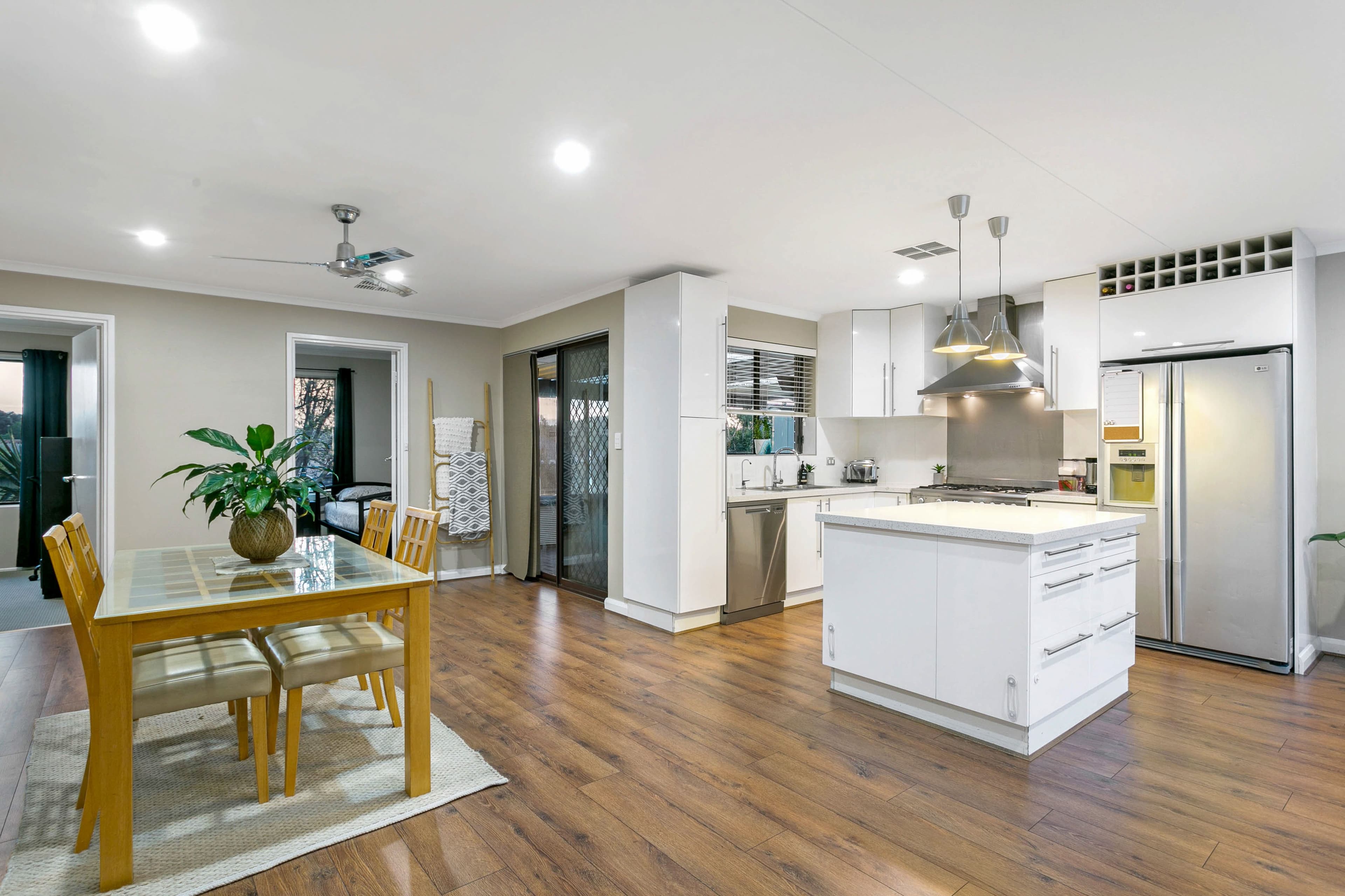 24 Idlewild Avenue, Aberfoyle Park SA 5159, Aberfoyle Park - Thumbnail 2
