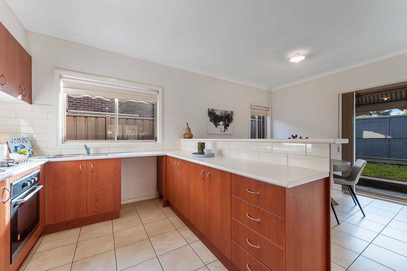 22 Westerfolds Loop, Craigieburn VIC 3064, Craigieburn - Thumbnail 4