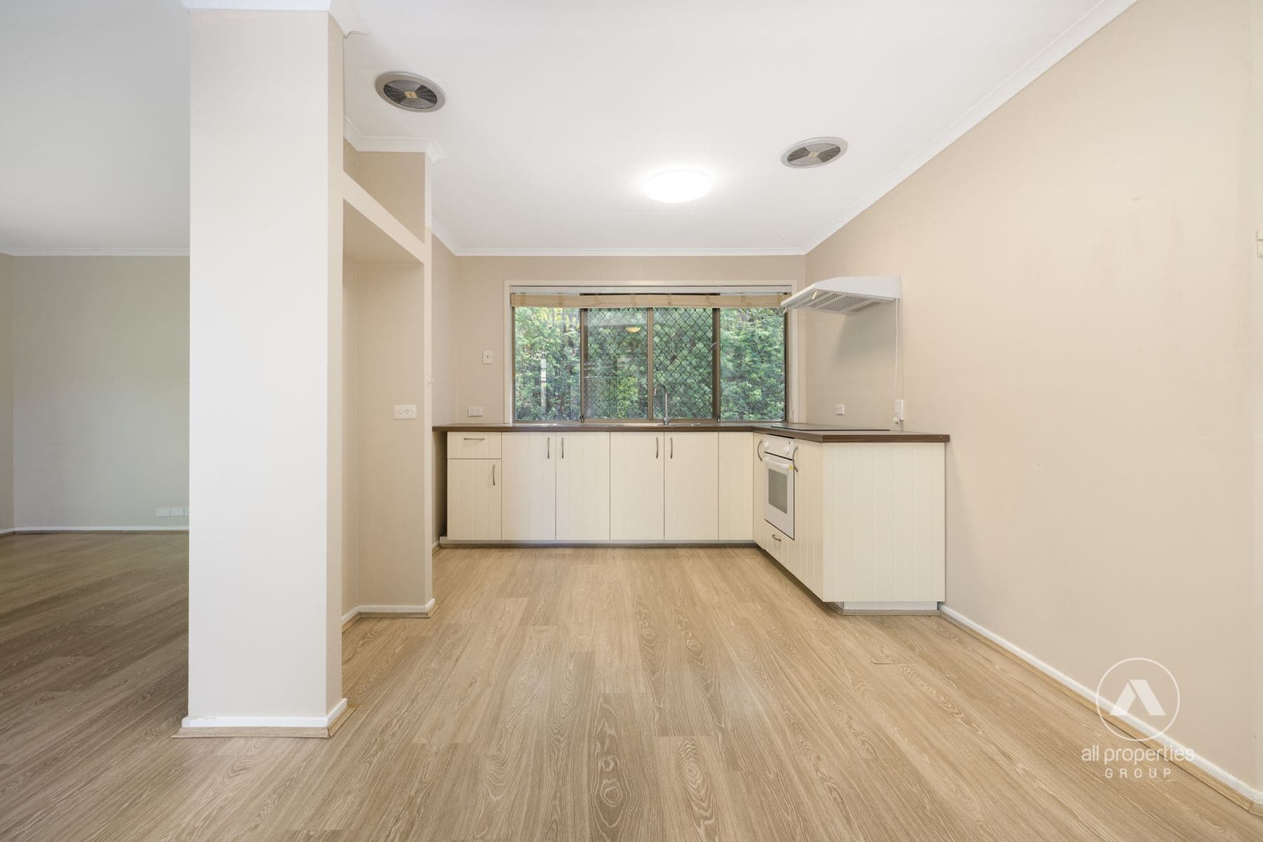 71 Vansittart Road, Regents Park QLD 4118, Regents Park - Thumbnail 4
