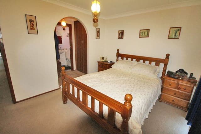 13 Misima Place, GLENFIELD NSW 2167, Glenfield - Thumbnail 6